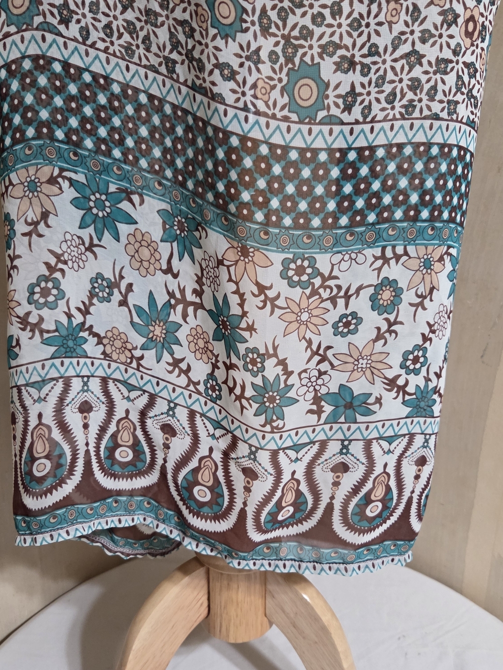 Boho Floral Long Kimono - Picture 4 of 9